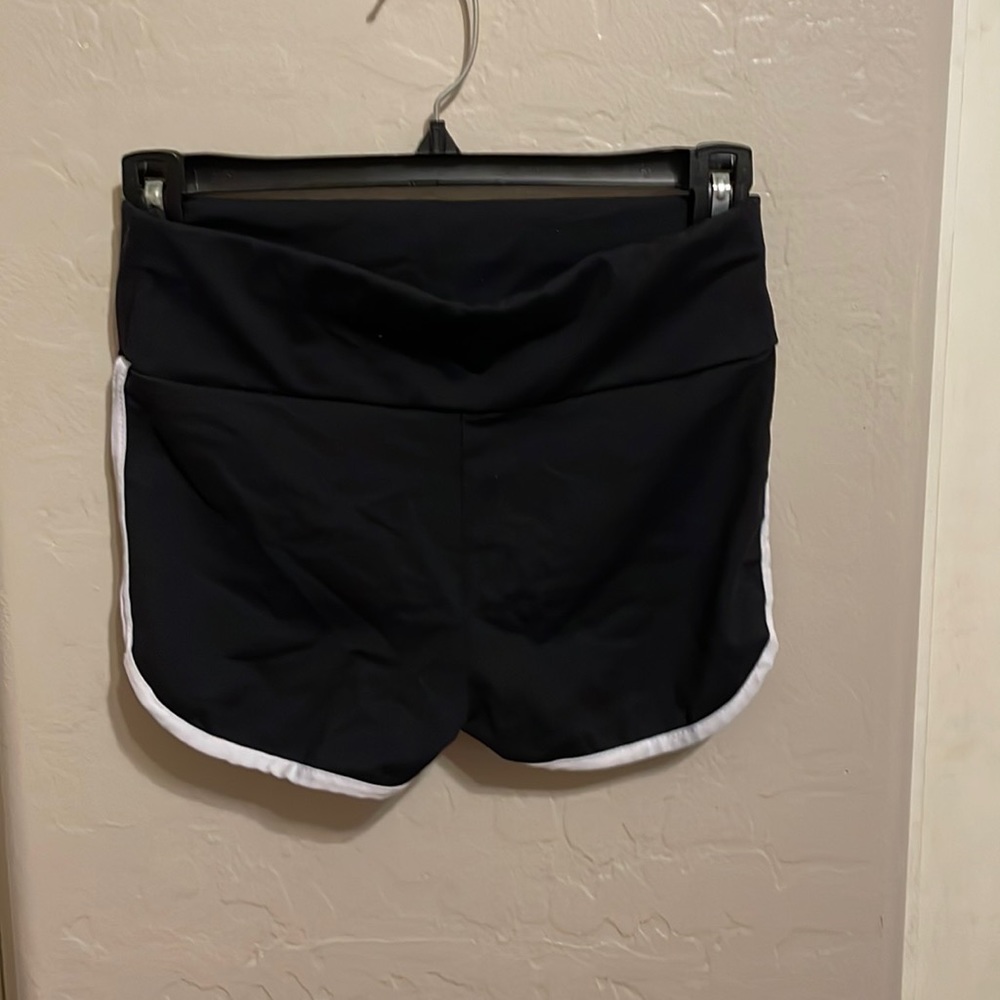 Stretch athletic shorts